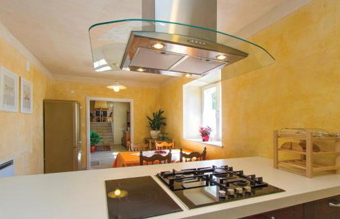 Awesome Home In Labin With Sauna - Photo 23