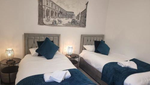 Cute Cottage in Egham Heathrow- 7 Guests 3 bedrooms - Foto 1