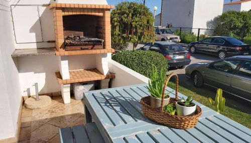 Casa dos Sorrisos - 3 bedroom apartment, terrace, barbecue, AC, Wifi, beach - Foto 1