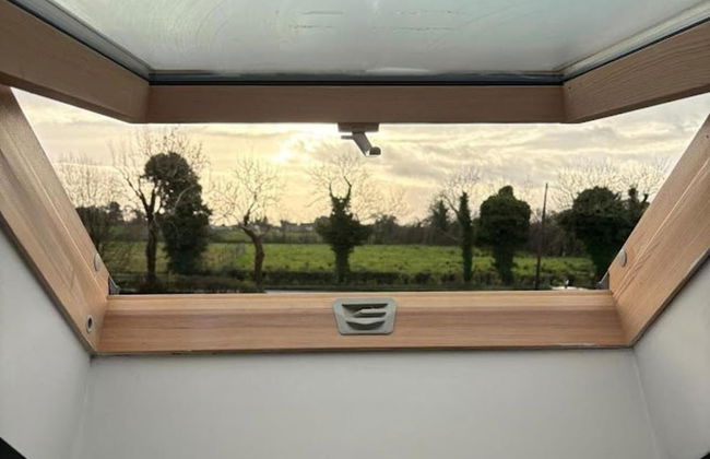 Lisburn - 1 Bedroom - Sleeps 2 - Street Parking - Photo 8