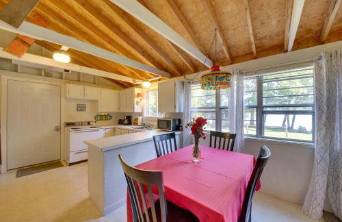 Rustic Retreat Across from Lake Family Friendly! - Foto 9