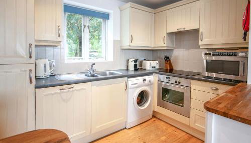 Coot Cottage - holiday house with fantastic lake views - Foto 4