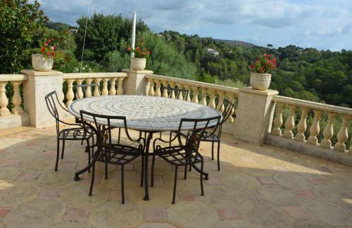 Grande Villa proche Sophia avec magnifique vue mer - Foto 8