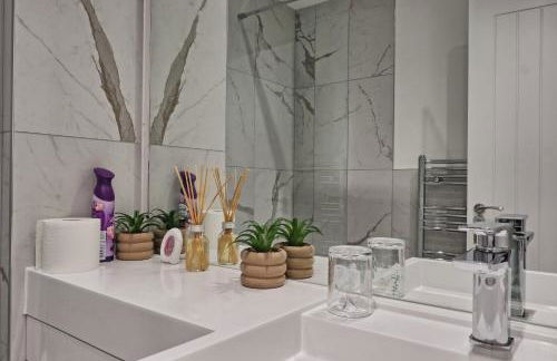 Luxuriously Cosy 1 Bed Flat at Trinity Point Gravesend, Suitable for Long Stay and Short Stay - Foto 7