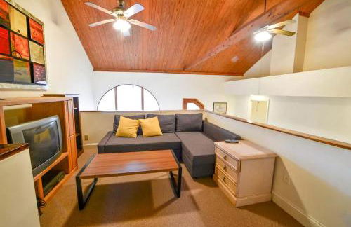 Secluded Cabin Close to the Shenandoah River in Shenandoah, Virginia - Photo 11