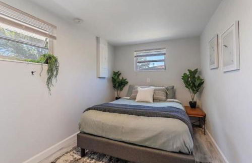 The Wisteria Oasis With heated pool and hot tub - Foto 30