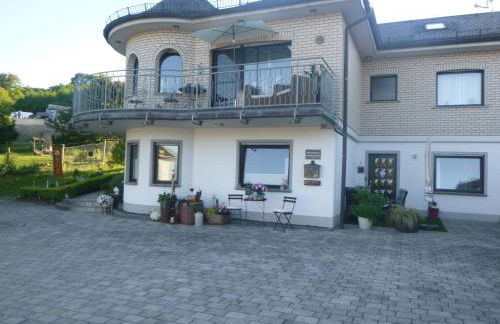 Brigitte Karst - Foto 12