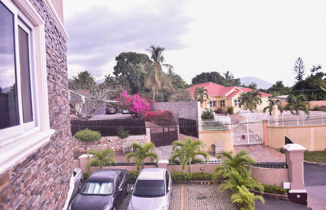 Executive Arcadia Luxury Guest Apartment - Photo 56