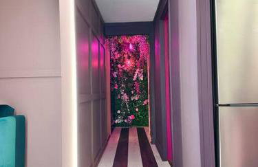 Manchester's ONLY themed slumber party suite for 8 with makeup room - Photo 16