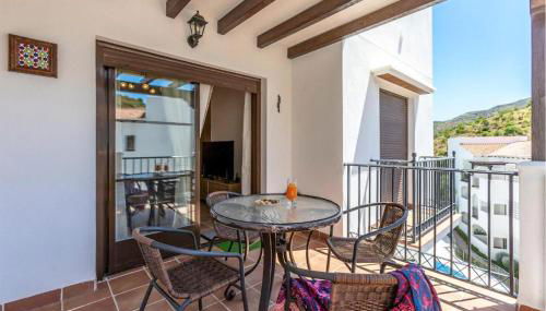 Lovely Apartment In Itrabo With Swimming Pool - Foto 2