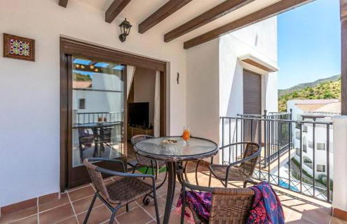 Lovely Apartment In Itrabo With Swimming Pool - Foto 2