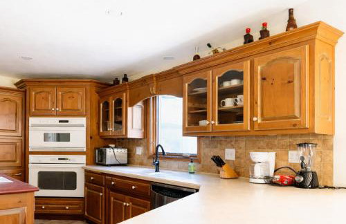 Longview Lake Getaway 4-Bedroom house - Foto 13