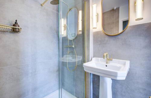 Stunning Cottage in the Heart of Old Leigh - Pass the Keys - Foto 31