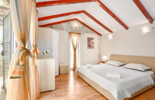 Villa Josip near Omiš , private pool - Photo 22