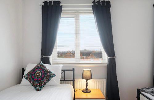 New! Spacious Retreat for 10 Perfect for Families! - Photo 8