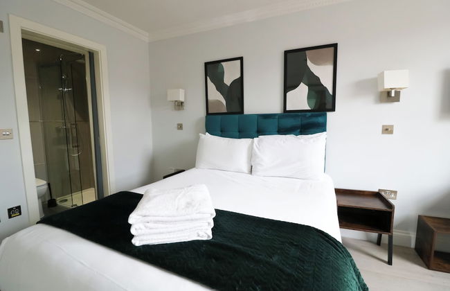 High Street Kensington by Viridian Apartments - Photo 16