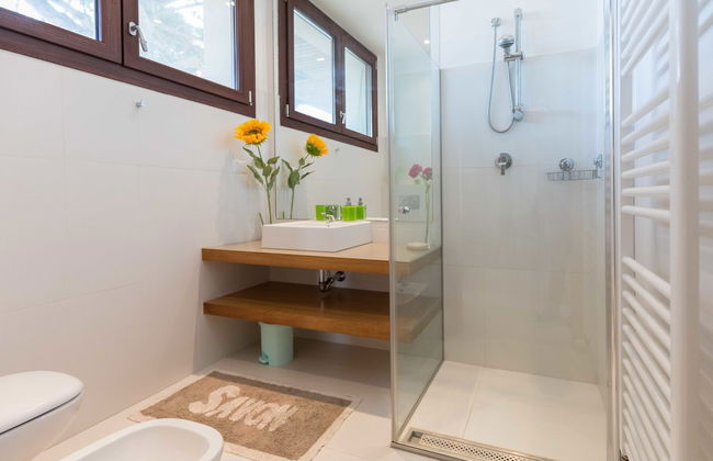 Tasso Apartments - Photo 20