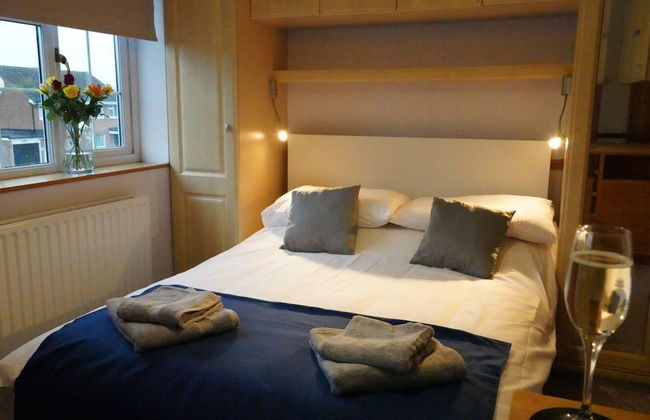 Captivating 4-bed House in Milton Keynes - Foto 18