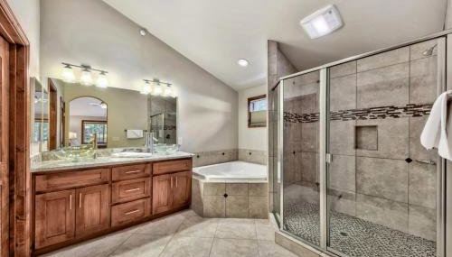 Walk to Gondola & Lake 4BD Townhome TW404 - Photo 1