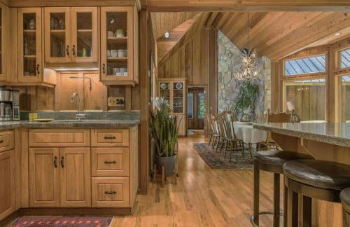 Forrest Lodge Large Private Luxury w Hot Tub - Foto 41