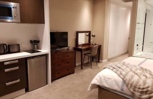 Sandton Skye Apartment - 616 - Photo 15