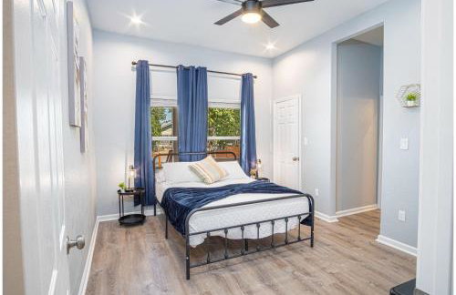 Inviting 4br/2ba Near Downtown & Riverwalk - Foto 12