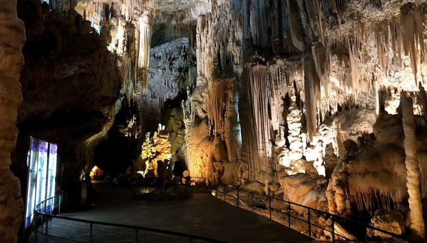 Excursión a Jeita y Harissa + Tour en quad por Faraya - Foto 4, Interior de la gruta de Jeita