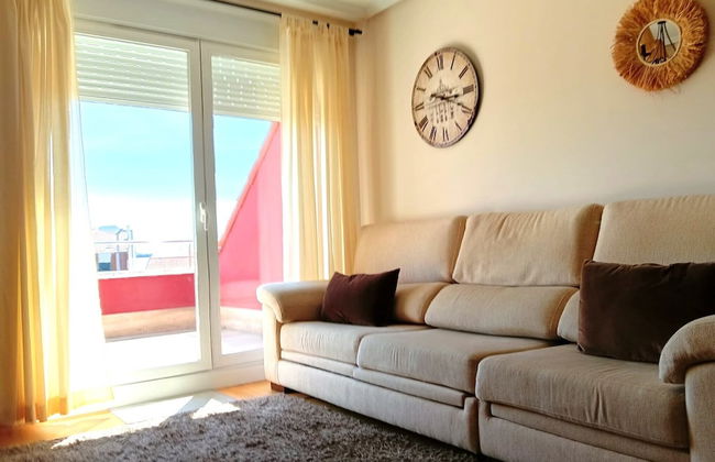 Piso con Piscina y Jardin Cerca de la Playa - Photo 15