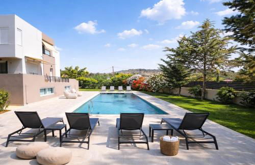 Sweven Villa Private Pool & Absolute Privacy , Stunning Sunsets - Photo 1