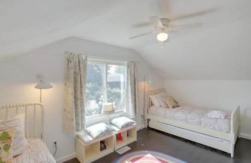 South Haven Farmhouse with Fire Pit, 4 Mi to Beach! - Foto 21