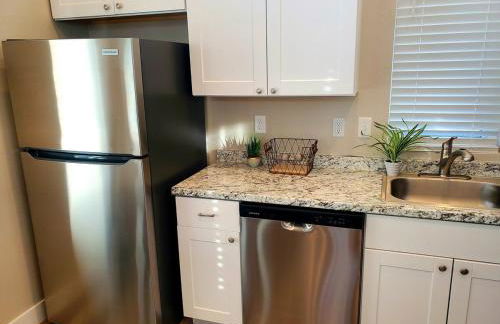 Hidden Gem! Private Guest Home - Photo 31