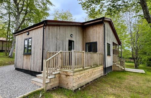 Breckland Lodge 3 with Hot Tub - Foto 2