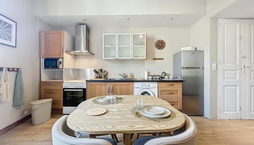 Le Bouquet - proche de la plage - Foto 4, stove