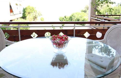 By the sea - Photo 3