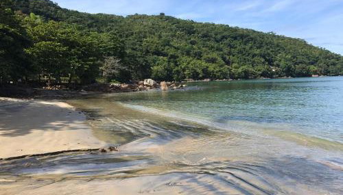 Casa rústica e charmosa em condomínio - Lagoinha - Foto 3