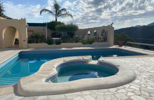 Villa Los Faramondos Naturehouse - Photo 13