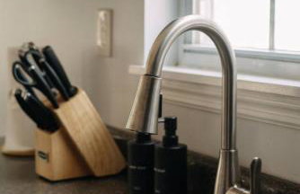 Modern 3BR Near NYC with Pool Table Sleeps 11 - Foto 10