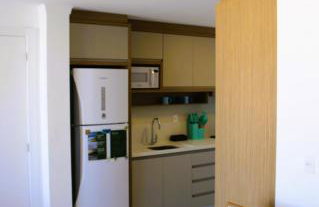 Apto de duas suítes com vista mar - 100 metros da praia em Canasvieiras - Foto 3