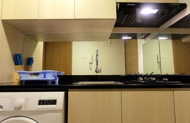 Artistic Studio Apartment at The Oasis Cikarang - Foto 14
