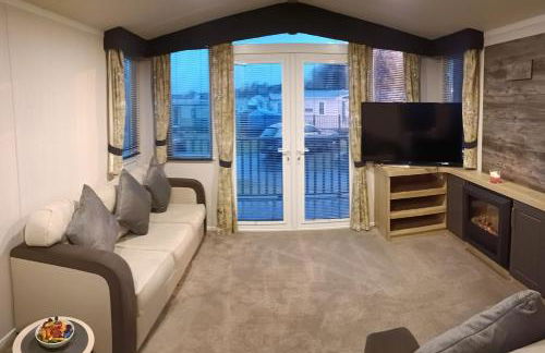 Hillingworth's Hot Tub Retreat - Lochmaben - Photo 6