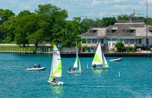 The Chic Urban Oasis Near the Lake! - Foto 19