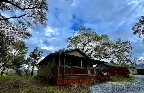Foothill Wine Country Gem - Photo 9