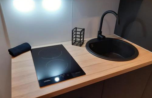 Indy Appart - T2 moderne - Eurexpo - Parking - Balcon vue - Calme Propre - Foto 13