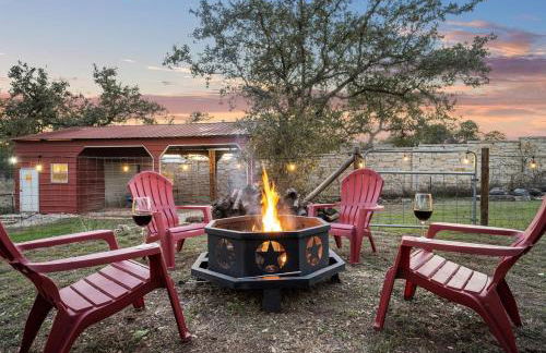 Barndominium with Farm and Firepit near Lake Georgetown - Foto 31