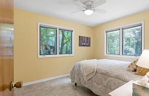 Experience comfort at Graceland, a charming 3-bedroom house - Foto 13