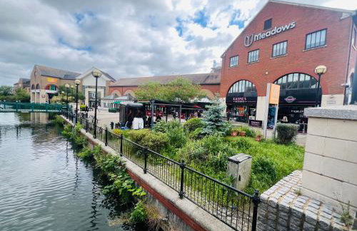 Chelmsford City Centre Modern Duplex With Parking, Wi-Fi & Netflix - Foto 39