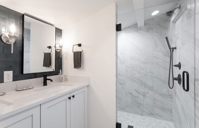 Eastside Home w Awesome Yard - Golf Pool Firepit - Foto 27