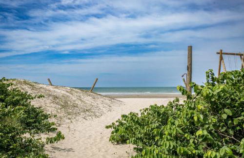 RJ Residencial Beira Mar Maravilhosa Casa Frente Mar da Pinheira com piscina - Foto 42