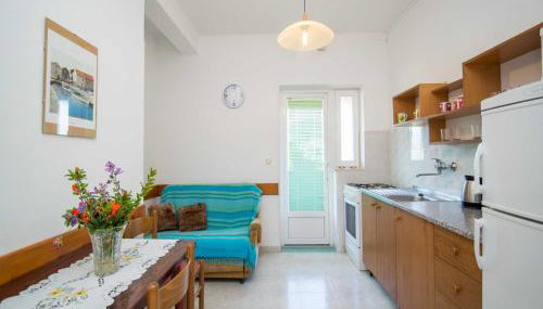 Comfortable Kastel Stafilic Apartment with Balcony - Two Bedroom Apartment with Balcony and Sea View - Photo 2