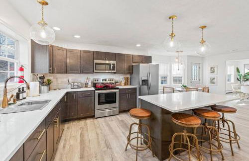 Boho Haven Hideaway - Walk to Pool,Theater,Arcades, Firepit, Lake Access - Foto 28